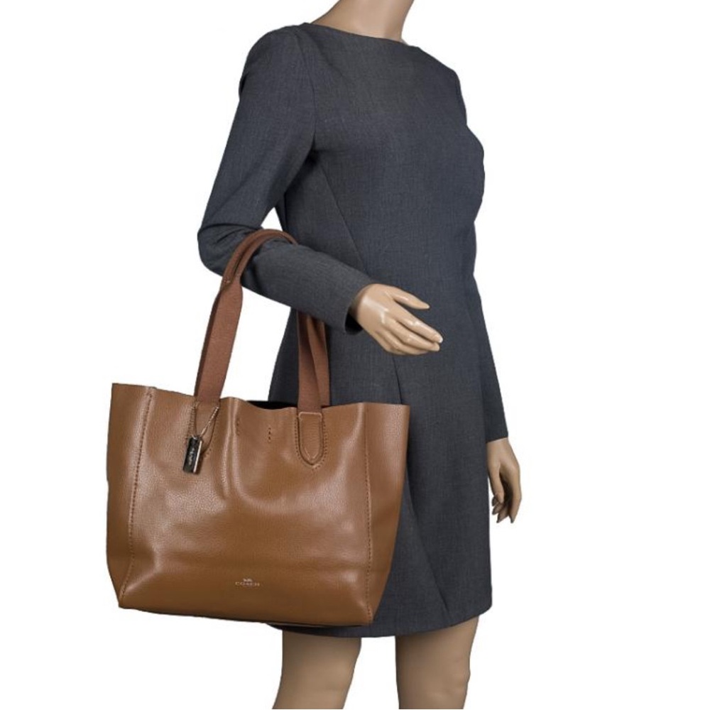 Coach Brown Leather derby Tote Spacious Design large